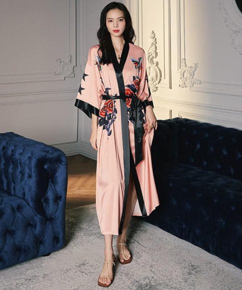 peignoir-kimono-japonais-long-en-satin-rose-a-motifs-vintage-americain-pour-femmes-1.jpeg